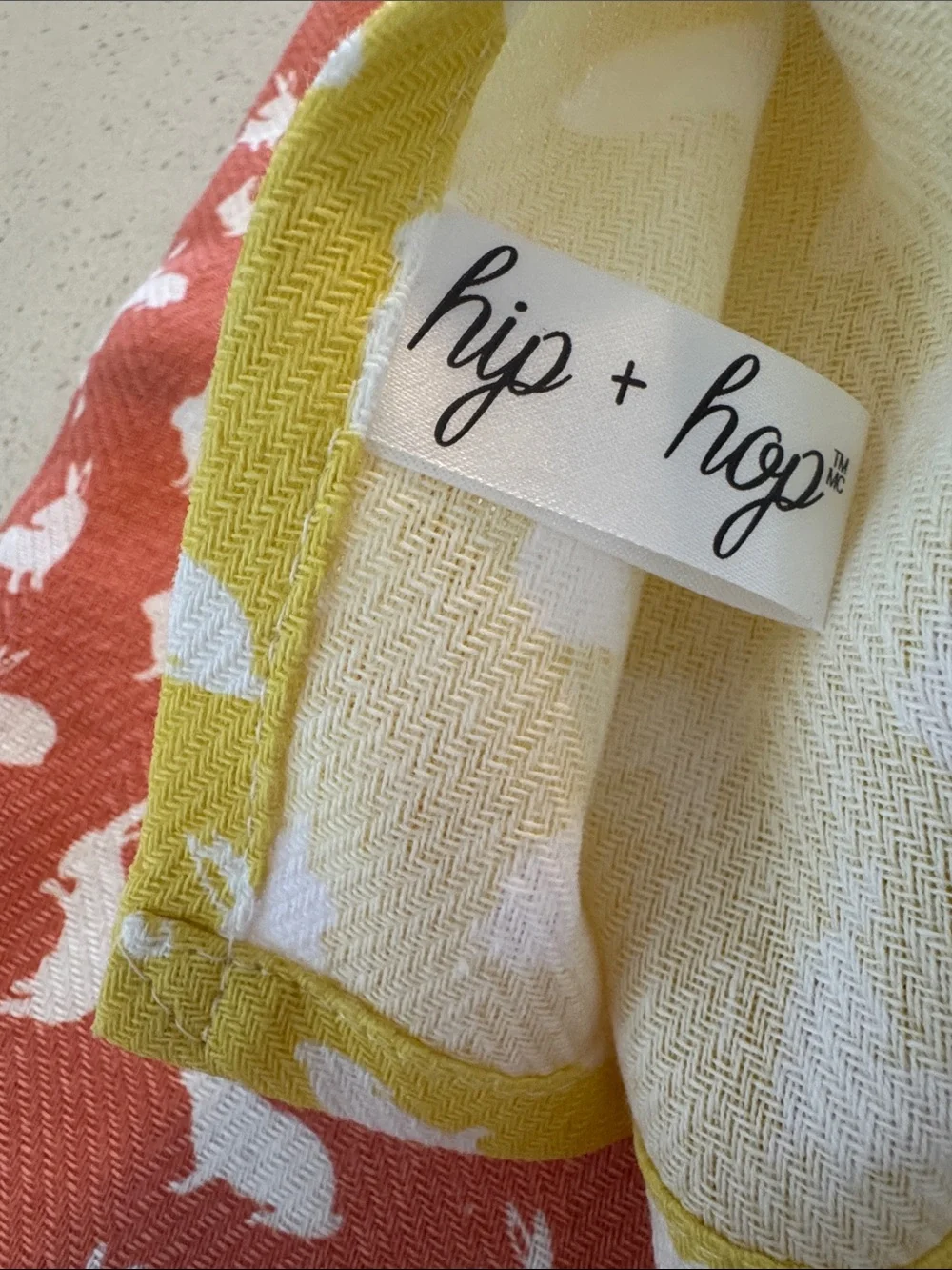 Set of 2 Bunny Rabbit 🐇 Kitchen Towels - Yellow & Coral - NEW (never washed)